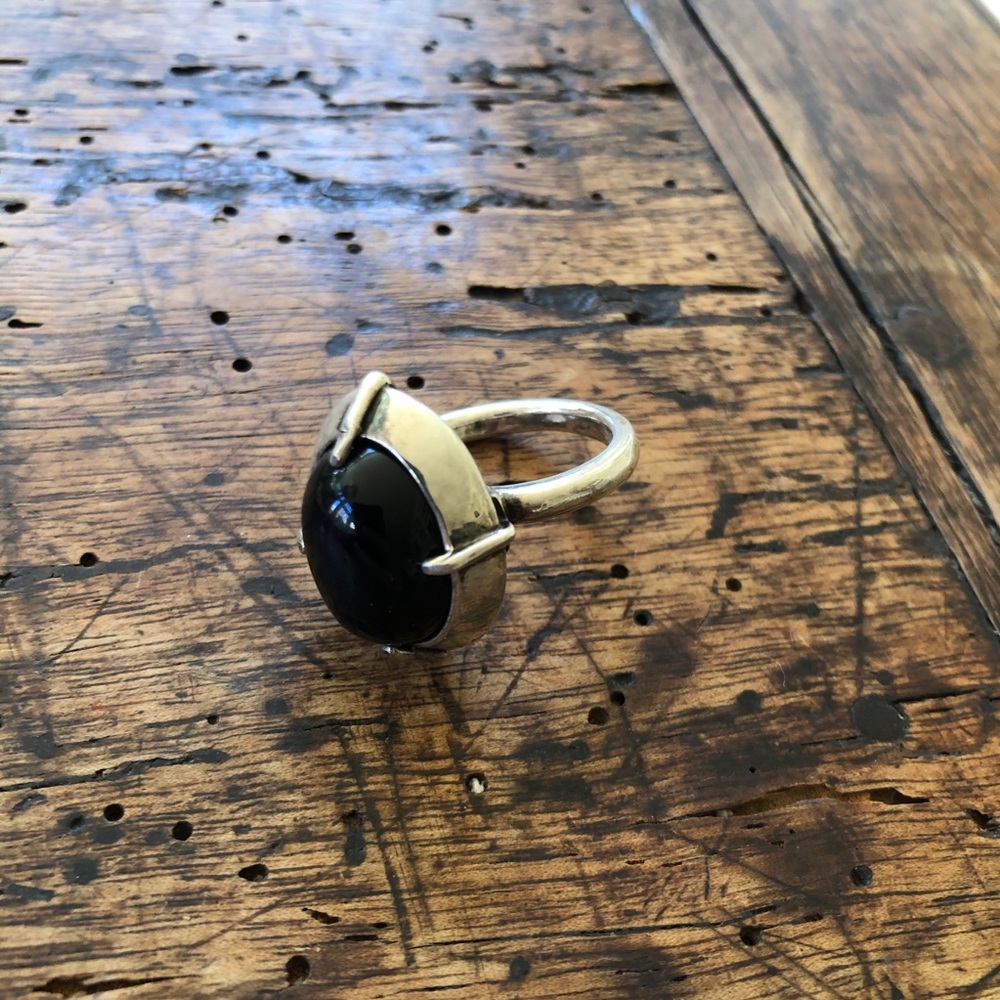 Vintage Sterling Metropolitan Museum Onyx Ring